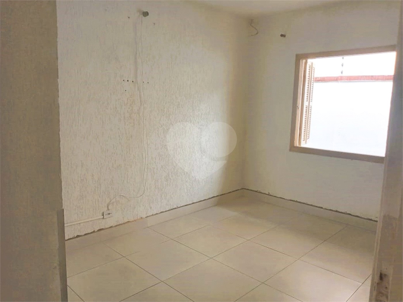 Casa à venda ou para alugar com 7 quartos, sendo 2 suítes, em Jardim Peri Peri, São Paulo, SP