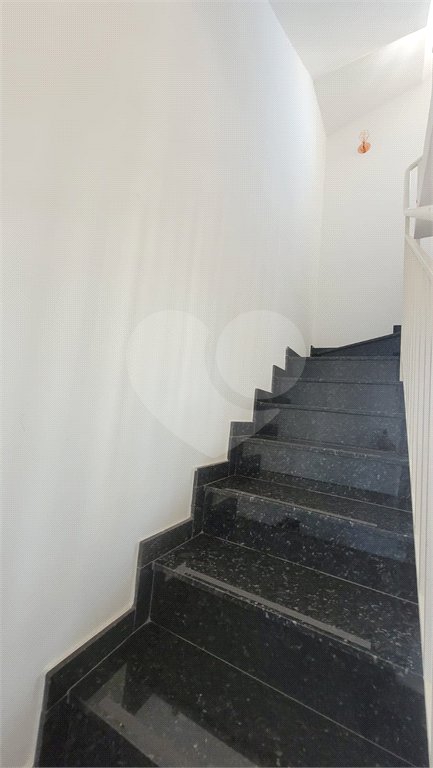Casa à venda com 2 suítes no condomínio Residencial Sophia, São Paulo - SP