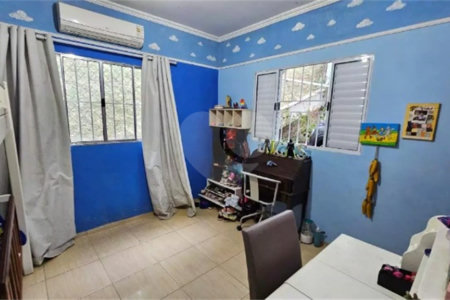 Casa à venda com 3 quartos, sendo 2 suítes, no condomínio Vinhas da Vista Alegre - Lado Café, Vinhedo - SP