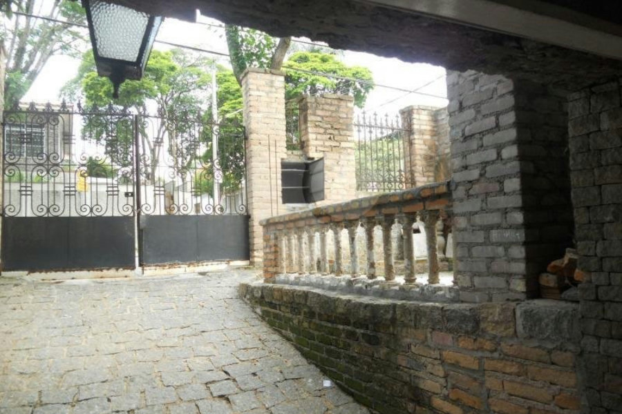 Sobrado à venda com 5 quartos, sendo 1 suíte, em Tremembé, São Paulo, SP