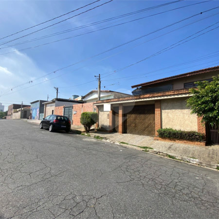 Casa à venda com 3 quartos, sendo 1 suíte, em Vila Correa, Ferraz de Vasconcelos, SP