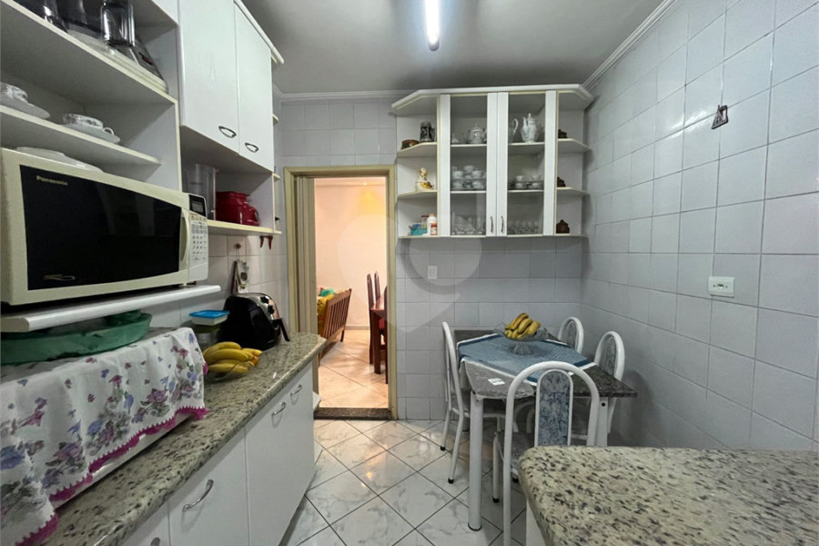 Sobrado à venda com 3 quartos, sendo 1 suíte, em Vila Irmãos Arnoni, São Paulo, SP
