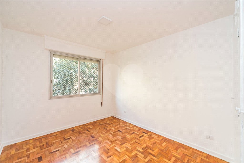Apartamento à venda com 3 quartos, sendo 1 suíte, em Itaim Bibi, São Paulo, SP