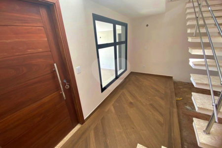 Casa à venda com 3 suítes no condomínio Santa Isabel I, Louveira - SP