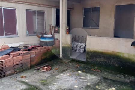 Casa Térrea à venda com 5 quartos em Santa Cruz, Rio de Janeiro, RJ