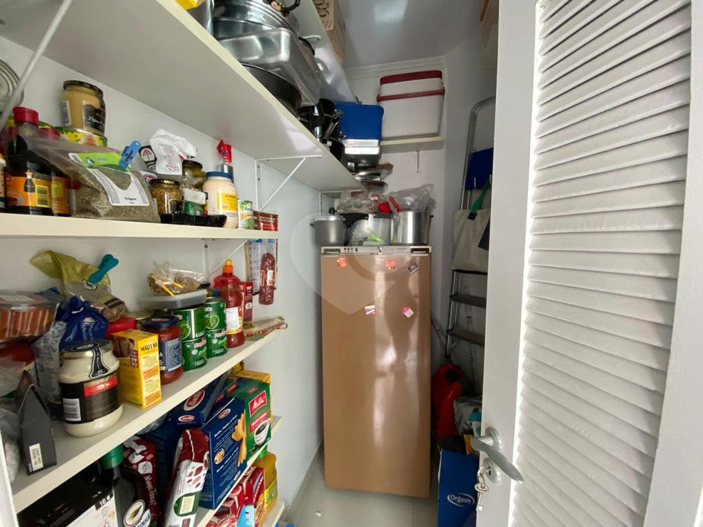Sobrado à venda com 5 quartos, sendo 4 suítes, em Palmas do Tremembé, São Paulo, SP
