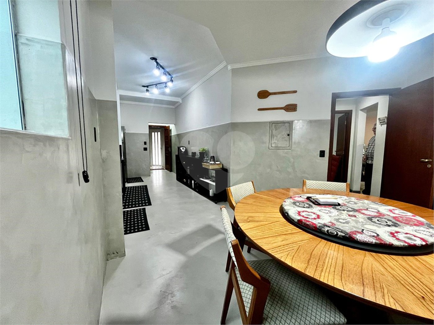 Casa à venda com 4 suítes em Vila Mazarino, Itapetininga, SP