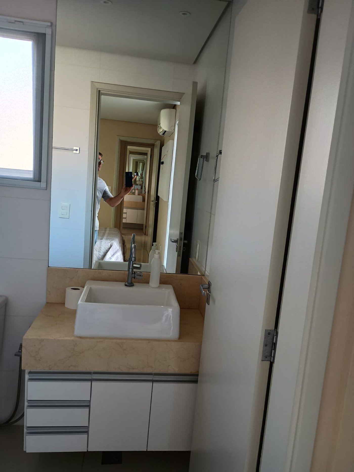 Casa à venda com 3 quartos, sendo 1 suíte,  no condomínio Vila flora, Hortolândia - SP