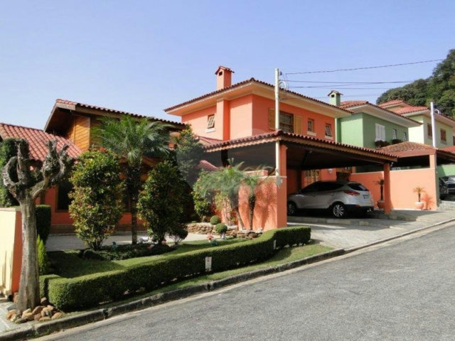 Casa em condomínio à venda com 4 suítes em Horto Florestal, São Paulo, SP