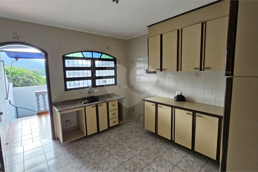 Sobrado à venda com 2 quartos em Vila Clarice, São Paulo, SP