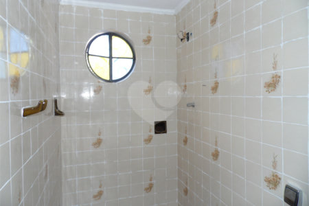 Casa à venda com 5 quartos, sendo 3 suítes, em Vila São Francisco, São Paulo, SP