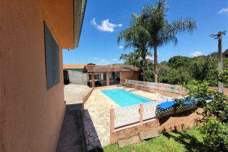 Chácara à venda com 3 quartos, sendo 1 suíte,  em Jardim Imperial, Atibaia, SP