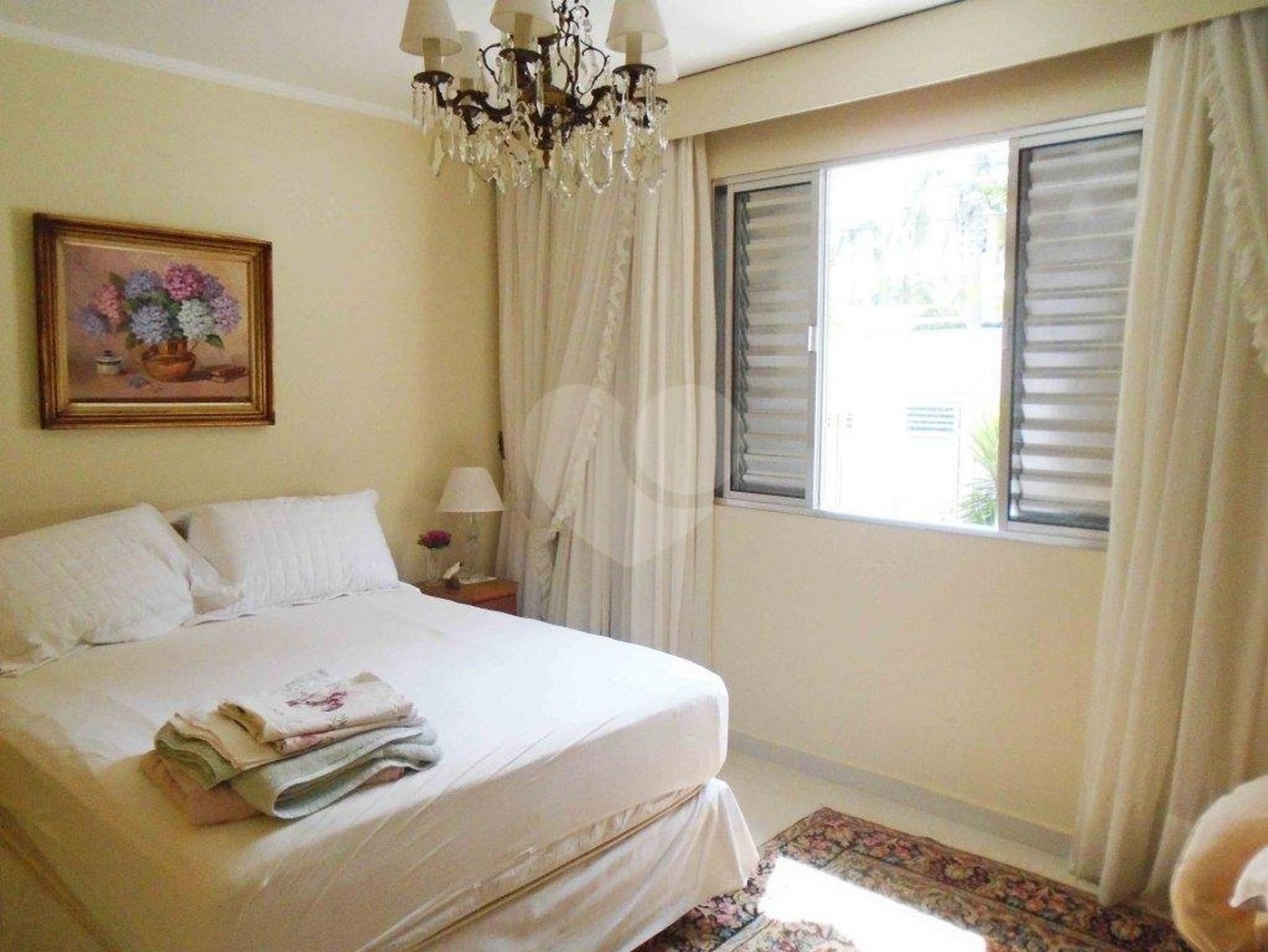 Casa à venda com 5 quartos, sendo 2 suítes, em Jardim Prudência, São Paulo, SP