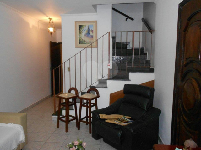 Sobrado à venda com 3 quartos, sendo 2 suítes,  em Vila Aurora (zona Norte), São Paulo, SP