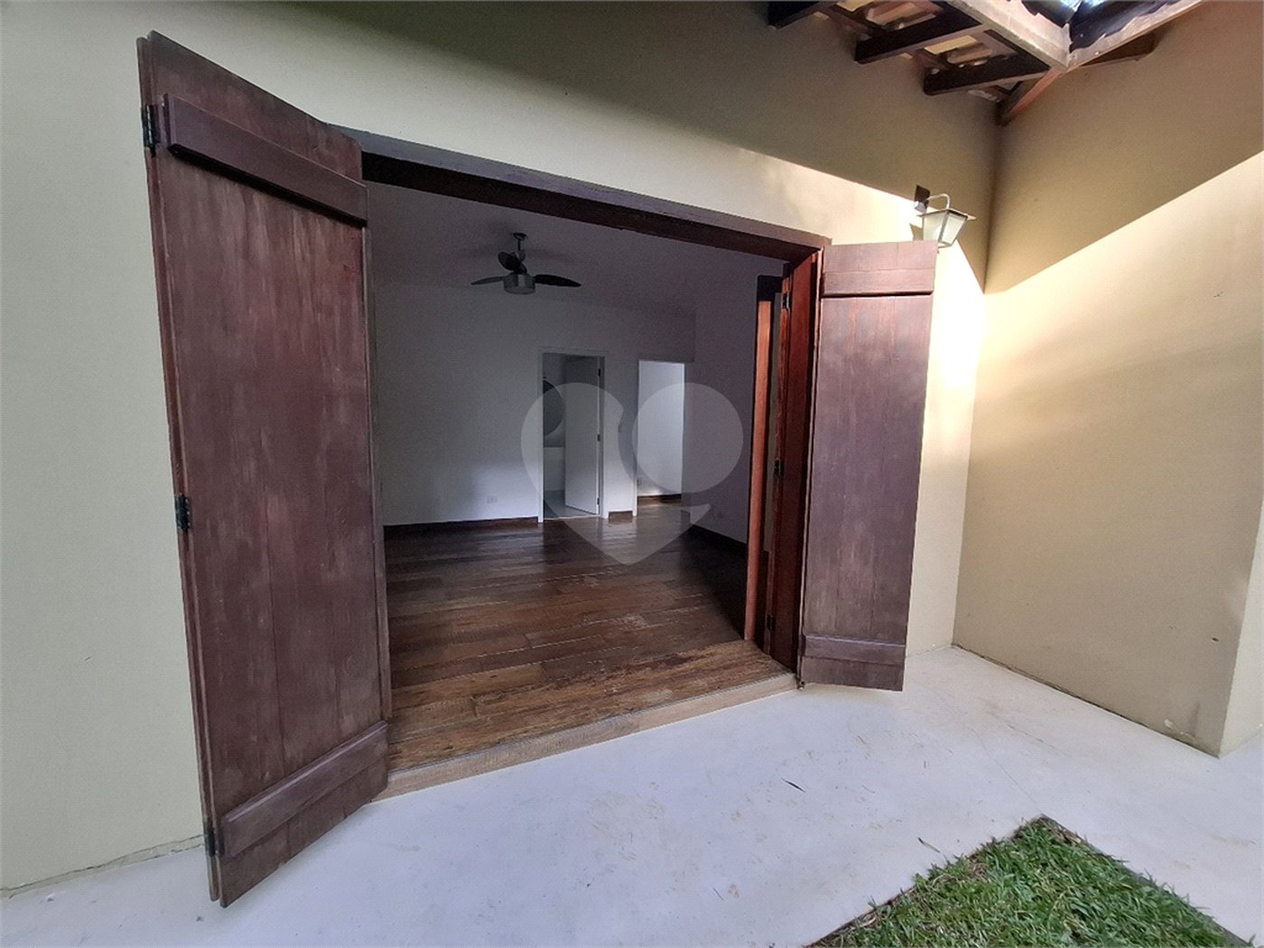 Casa Térrea à venda com 2 suítes em Serra da Cantareira, Mairiporã, SP