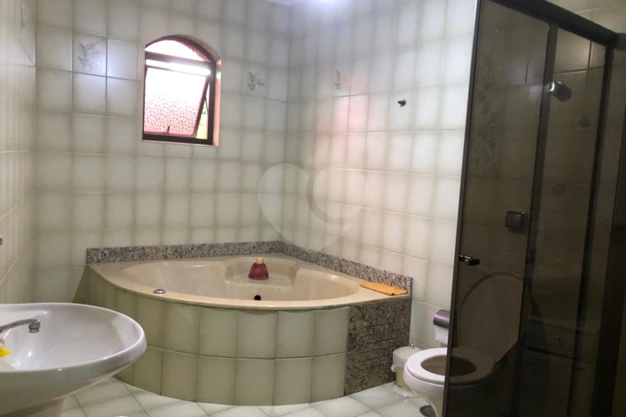 Sobrado à venda com 5 quartos, sendo 2 suítes, em Vila Maria Alta, São Paulo, SP