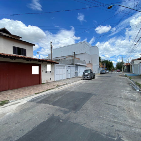 Sobrado à venda com 5 suítes em Jardim dos Ipês, Suzano, SP