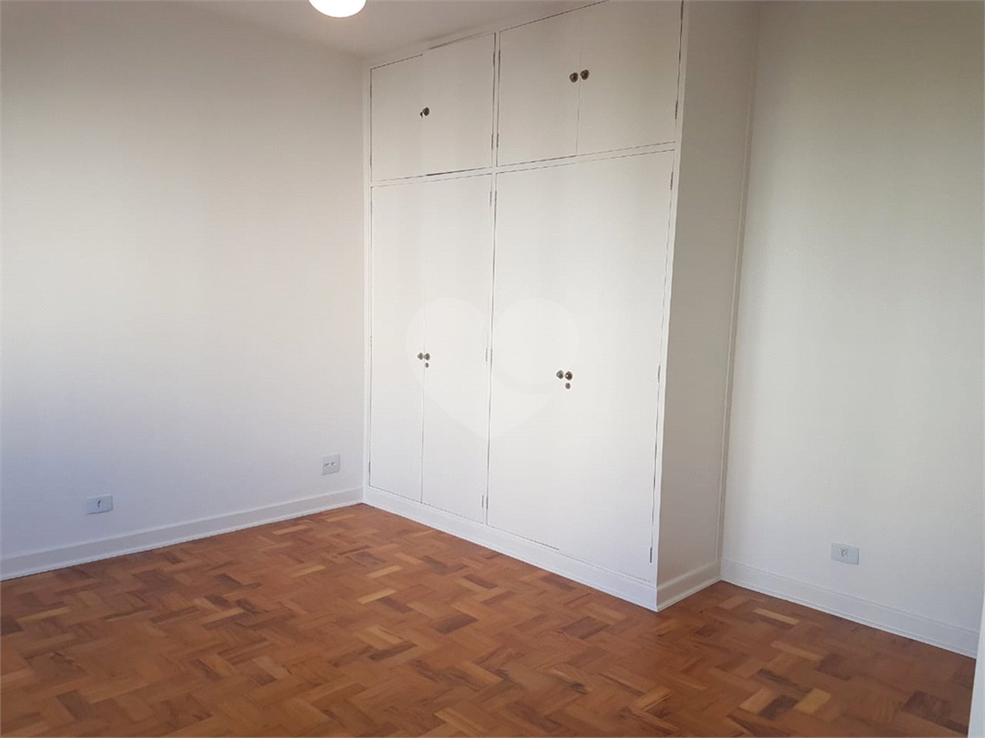 Apartamento à venda com 3 quartos, sendo 1 suíte, em Jardim Paulista, São Paulo, SP