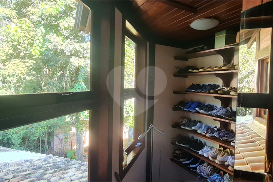 Casa à venda com 4 suítes em Serra da Cantareira, Mairiporã, SP