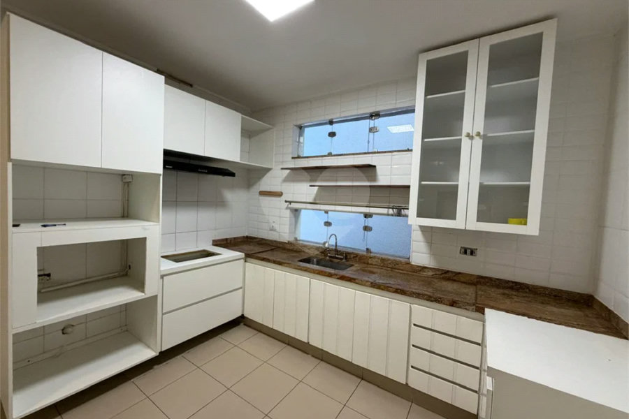 Casa à venda com 3 suítes em Jardim França, São Paulo, SP