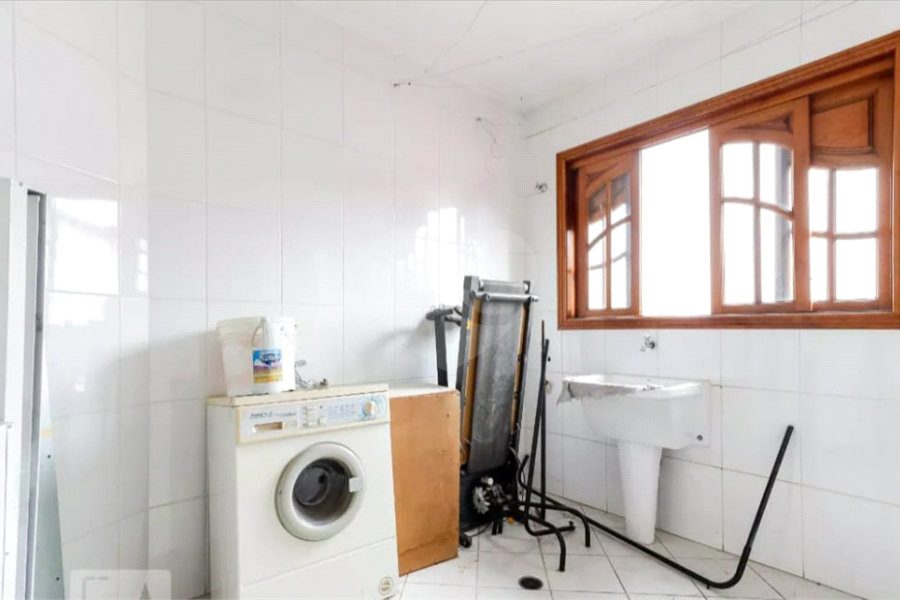 Sobrado à venda com 5 quartos, sendo 4 suítes, em Tremembé, São Paulo, SP