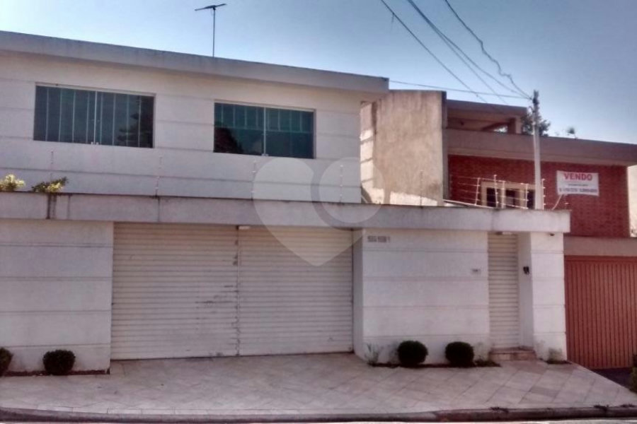 Sobrado à venda com 4 suítes em Tremembé, São Paulo, SP