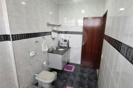 Casa à venda com 4 quartos, sendo 3 suítes,  no Centro, Indaiatuba, SP