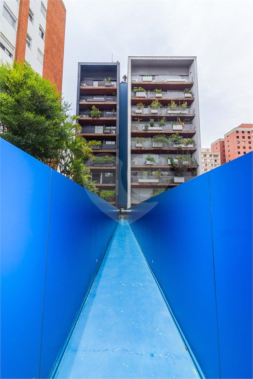 Imóvel 168m² Idea Zarvos com 3 suites, varanda na frente e na suíte, piscina, academia e 3 vagas Vila Madalena.