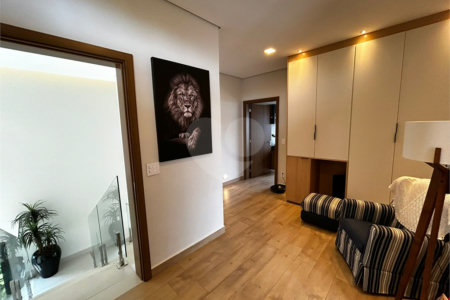 Casa de alto padrão para venda no condomínio Damha III.