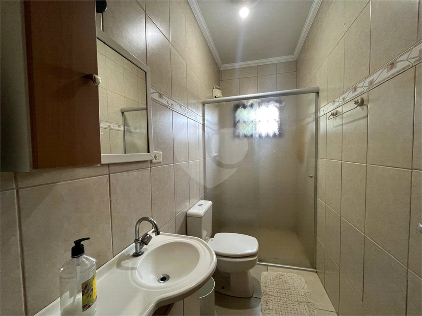 Sobrado à venda com 4 quartos, sendo 1 suíte, em Estância Conceição, Itapetininga, SP