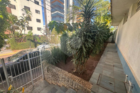 Casa com 4 quartos próxima á Santa Casa