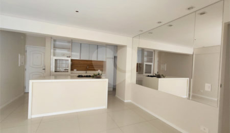 Apartamento à venda com 3 quartos, sendo 1 suíte,  em Vila Romana, São Paulo, SP