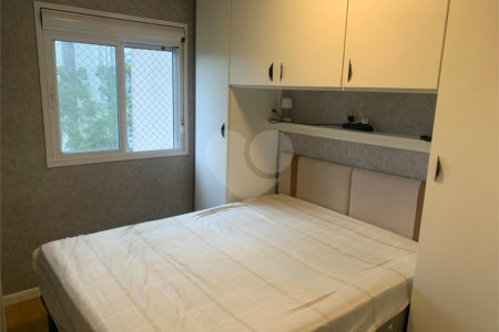 Apartamento à venda com 2 quartos em Parque Reboucas, São Paulo, SP