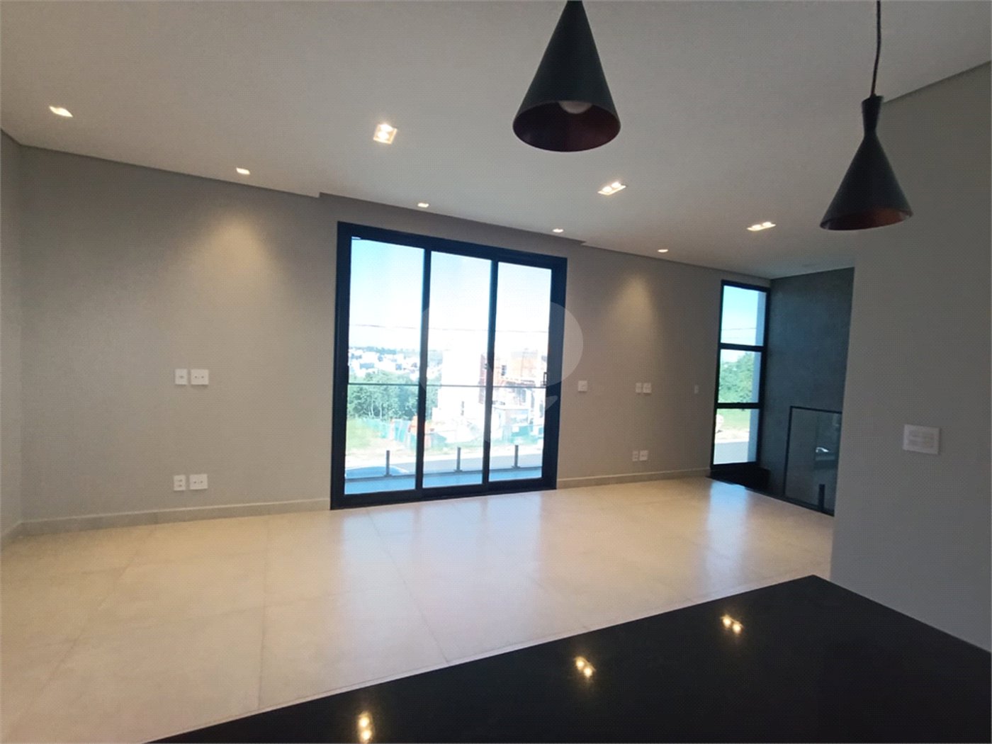 Casa à venda com 3 quartos, sendo 1 suíte, no condomínio Park Gran Reserve, Indaiatuba - SP