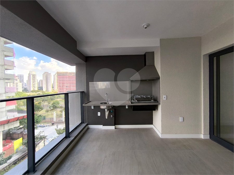 Apartamento à venda ou para alugar com 3 suítes em Água Branca, São Paulo, SP