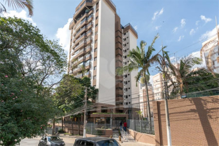 Apartamento à venda com 3 quartos, sendo 1 suíte, em Vila Mariana, São Paulo, SP