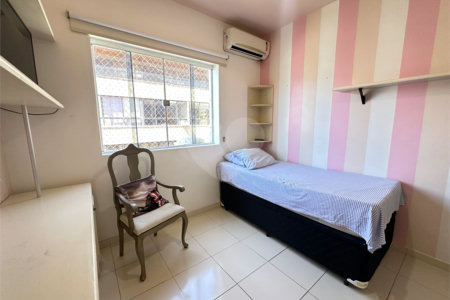 Cobertura à venda com 3 quartos, sendo 1 suíte, em Passagem, Cabo Frio, RJ