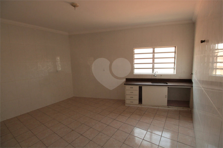 Sobrado à venda com 4 quartos, sendo 1 suíte, em Vila Isolina Mazzei, São Paulo, SP