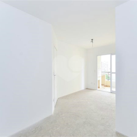 Apartamento à venda com 3 quartos, sendo 1 suíte, em Vila Gumercindo, São Paulo, SP