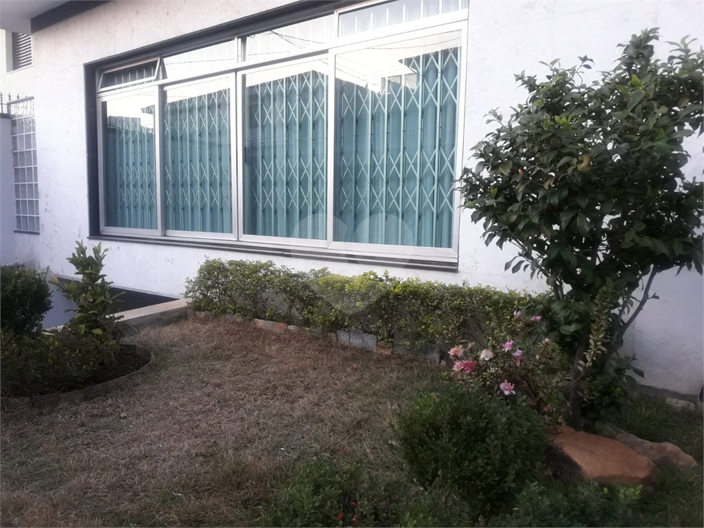Sobrado à venda com 3 quartos, sendo 1 suíte,  em Vila Paulicéia, São Paulo, SP