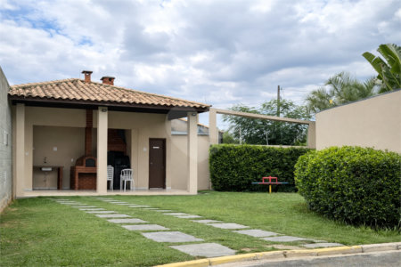 Casa à venda com 3 quartos, sendo 1 suíte,  no condomínio Bella Vista, Sorocaba - SP
