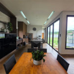 Casa à venda com 4 suítes no condomínio Residencial Jardim Primavera, Louveira - SP