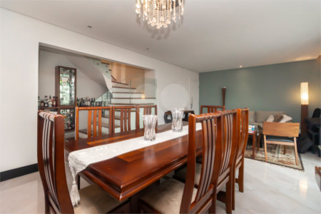 Apartamento à venda com 2 quartos, sendo 1 suíte, em Campo Belo, São Paulo, SP