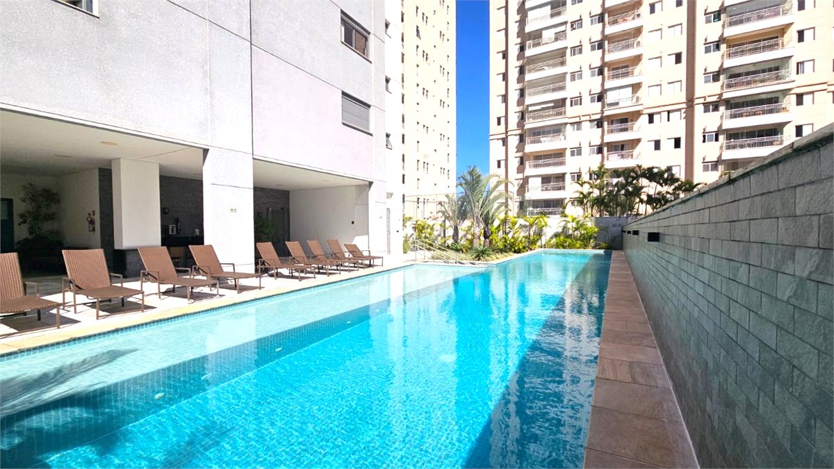 Apartamento à venda ou para alugar com 3 suítes em Chácara Santo Antônio, São Paulo, SP