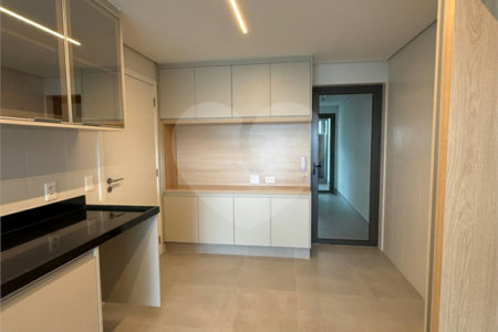 Apartamento para alugar com 4 suítes em Jardim Fonte do Morumbi, São Paulo, SP