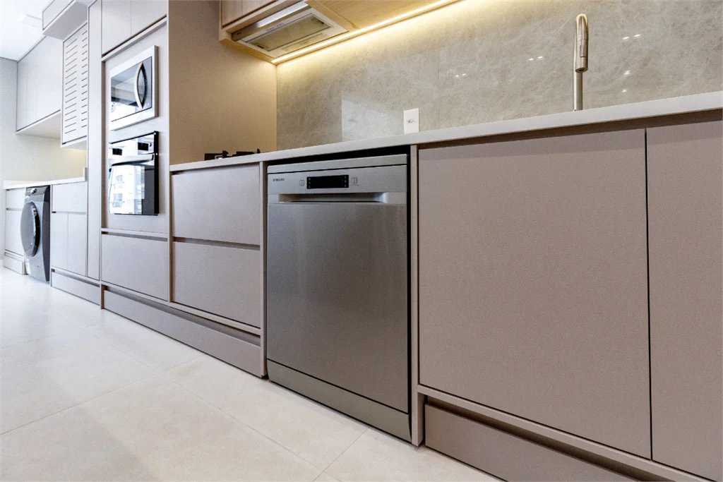 Apartamento à venda com 3 quartos, sendo 2 suítes, em Brooklin Paulista, São Paulo, SP