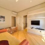 Apartamento à venda ou para alugar com 4 quartos, sendo 3 suítes, em Moema, São Paulo, SP