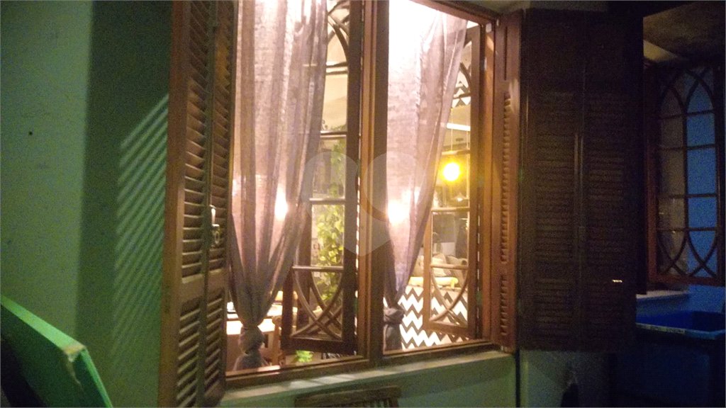 Casa à venda com 3 quartos, sendo 2 suítes, em Vila Mariana, São Paulo, SP