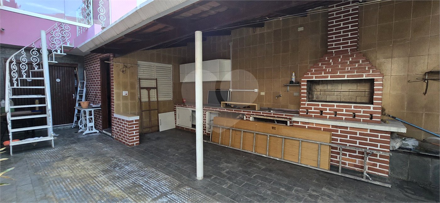 Casa à venda com 3 quartos, sendo 1 suíte, em Lar São Paulo, São Paulo, SP