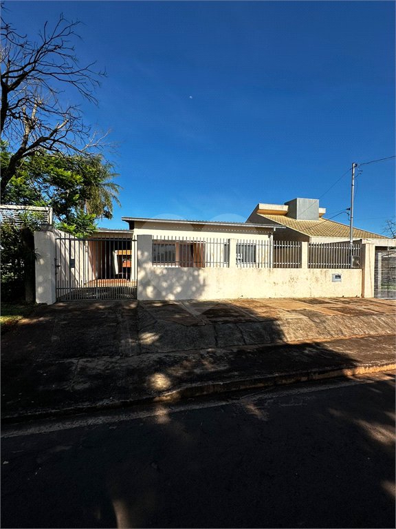 Casa à venda com 2 quartos, sendo 1 suíte,  em Jardim Aeroporto, Ponta Porã, MS